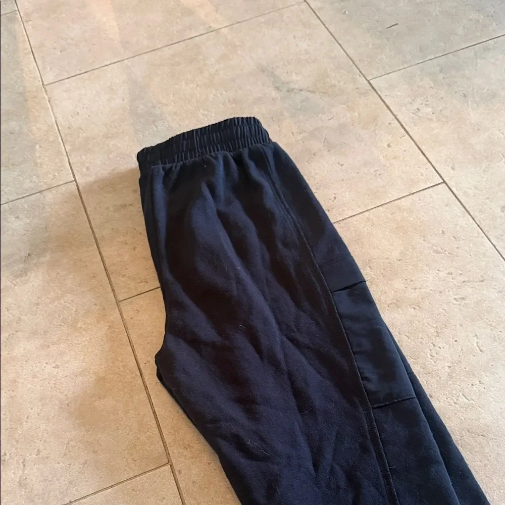 Under Armour Black Jogger Sweats - Bulls NBA Logo - Side Pockets - XXS - NWOT